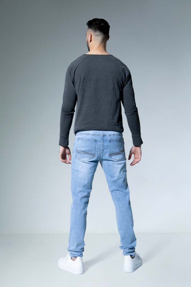 Light blue jeans 9